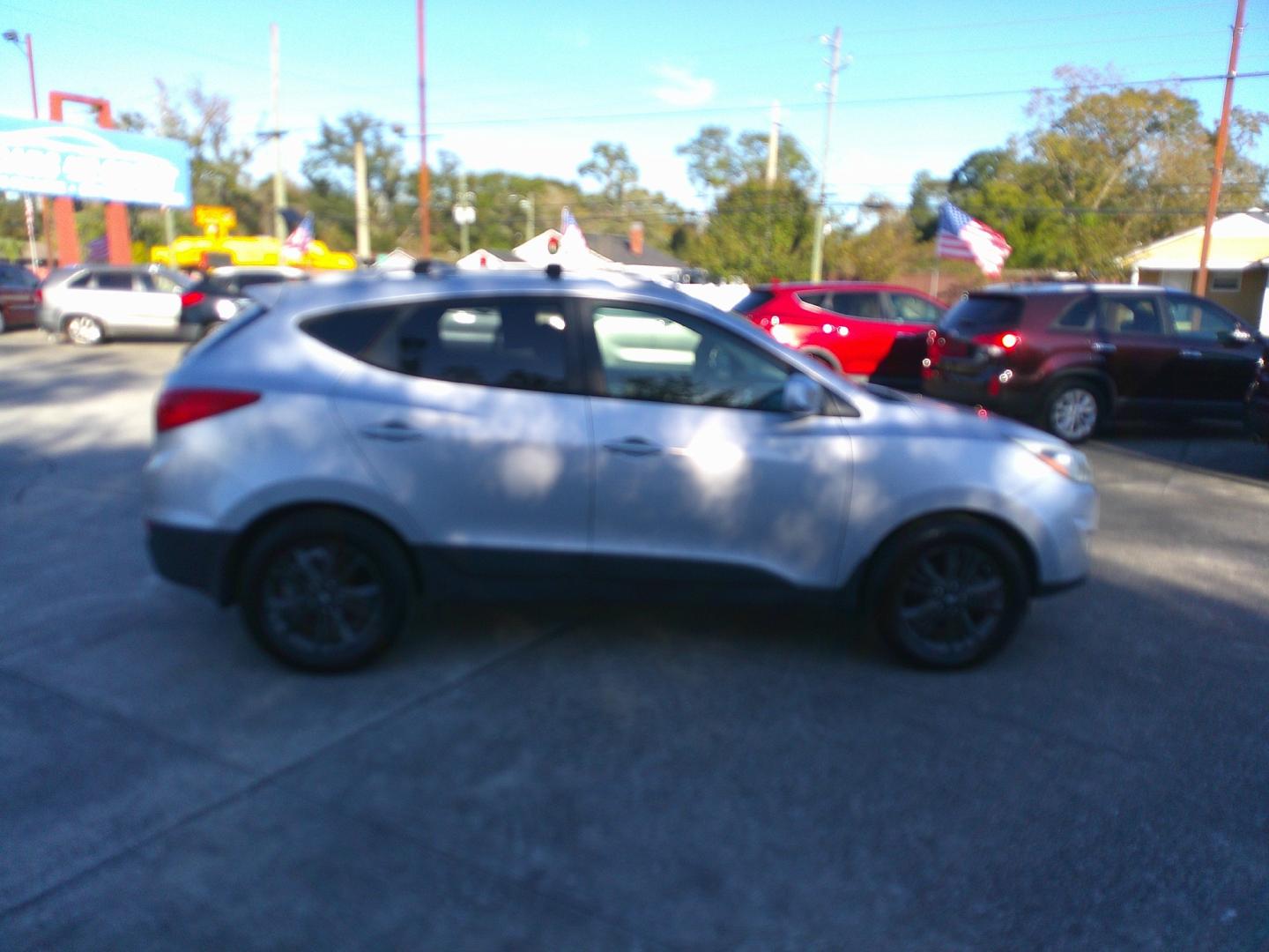 2014 SILVER HYUNDAI TUCSON LIMITED; SE (KM8JU3AG4EU) , located at 390 Hansen Avenue, Orange Park, FL, 32065, (904) 276-7933, 30.130497, -81.787529 - Photo#4